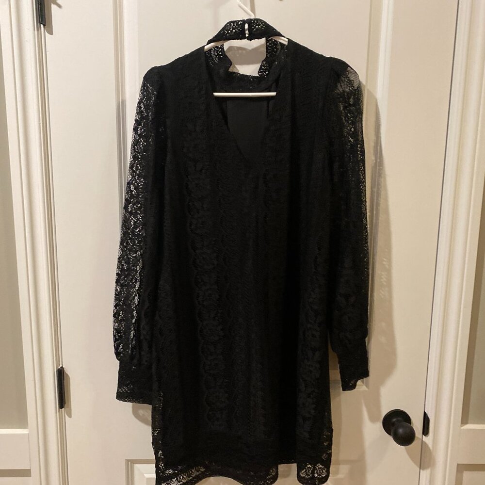 Express Black Lace Dress Size Medium - Picture 7 of 13